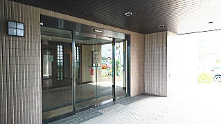 �Z���`�����[�n�C�����h�E�C�[�X�g�G���g�����X