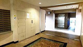 �Z���`�����[�n�C�����h�E�C�[�X�g�G���g�����X